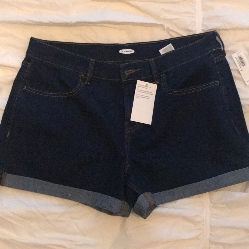 NWT Old Navy cuffed shorts